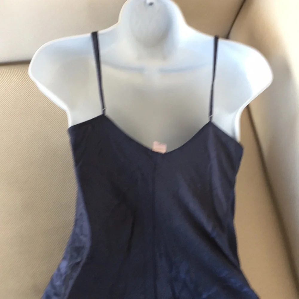 Victoria Secret “baby doll” slip - navy blue - Picture 5 of 7